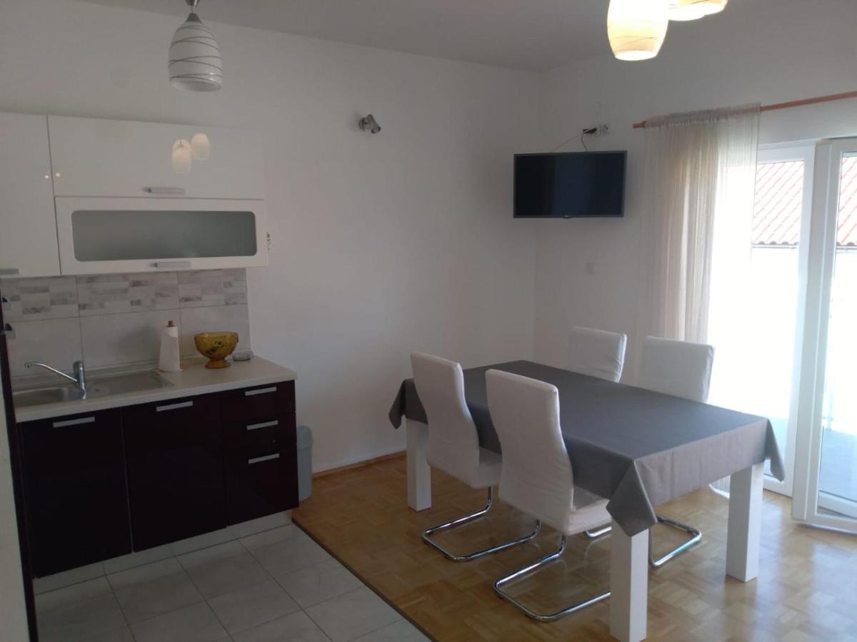 Sea Side App Apartment Vratarusa Exterior photo